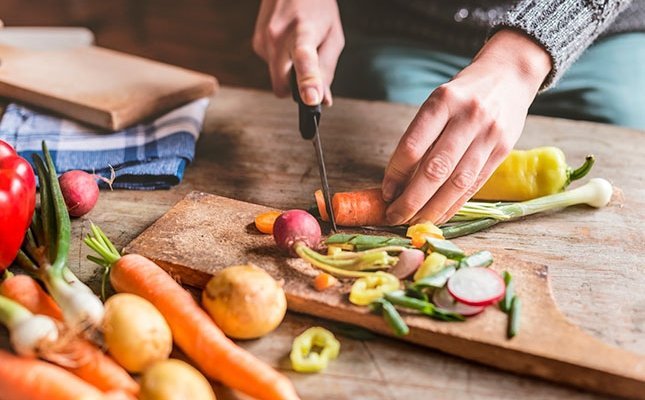 Los principales cortes de verdura de la cocina internacional